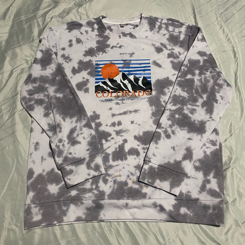 Vintage Colorado Ski & Snowboard Sweatshirt
